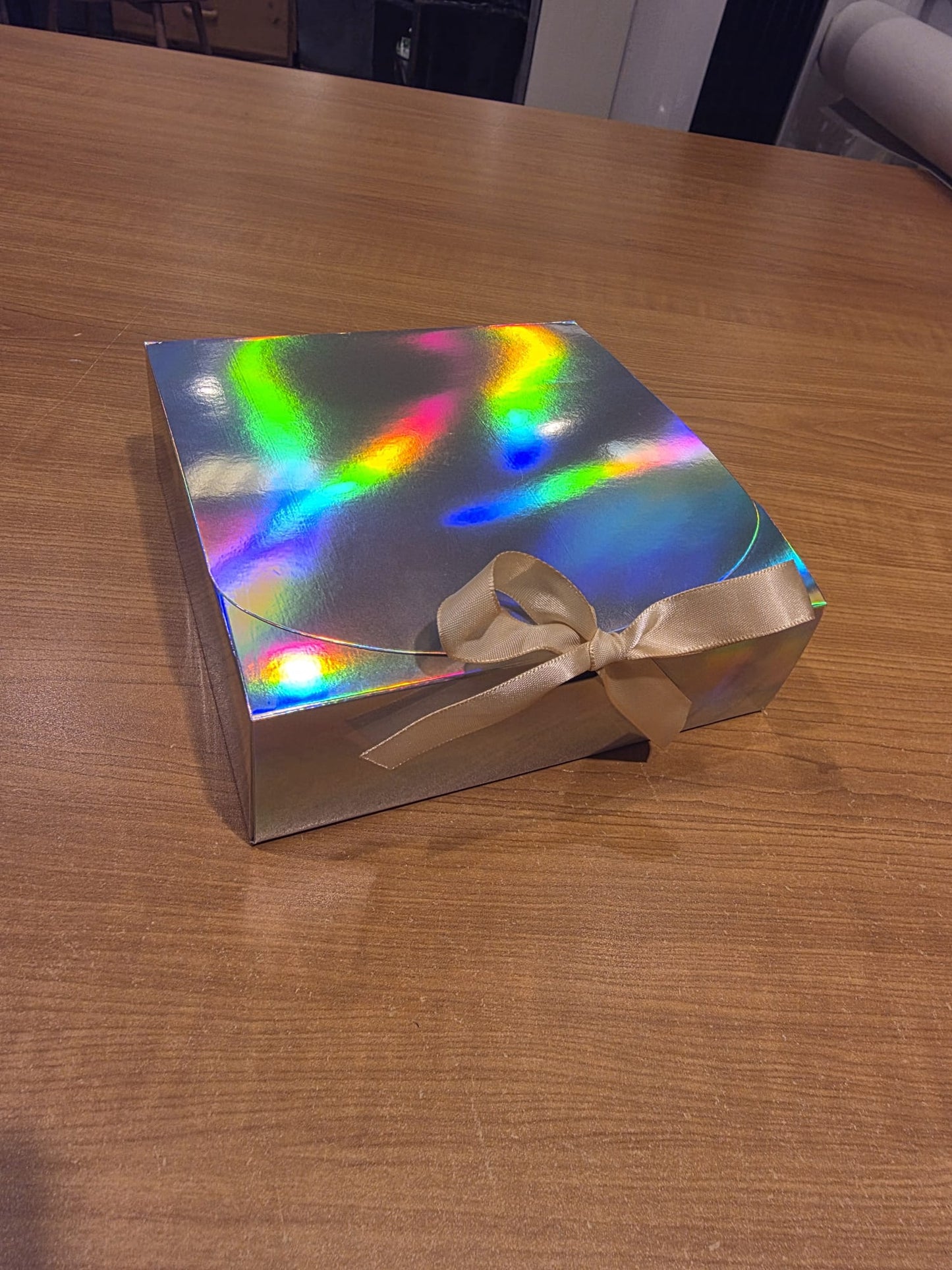 Flerfarget gaveeske - Perfekt til hårbøyle og slips