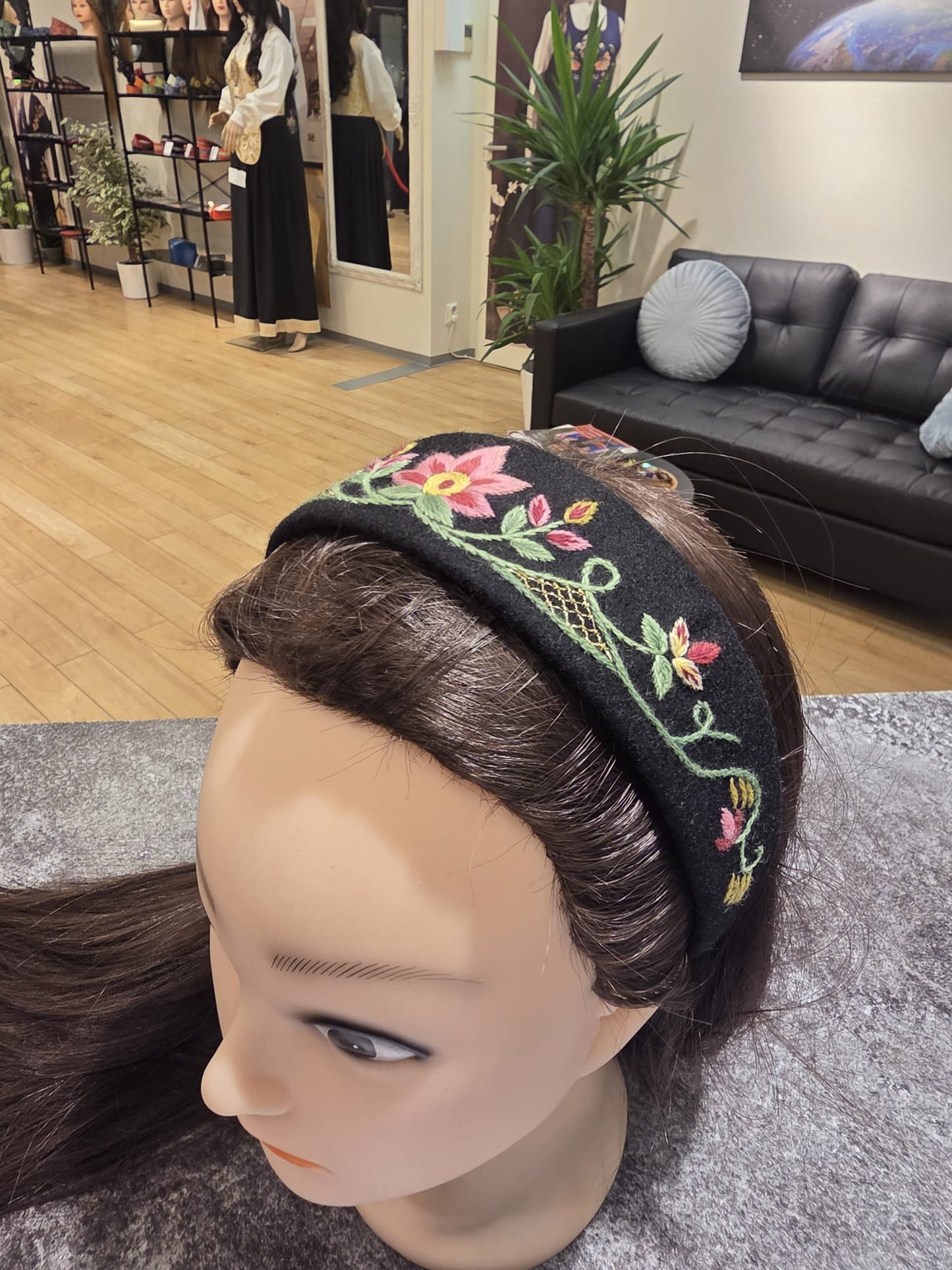 Brodert hårbøyle - Lundeby Bunad