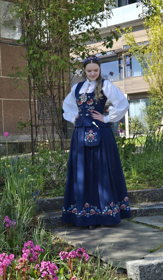 Bolsøybunad