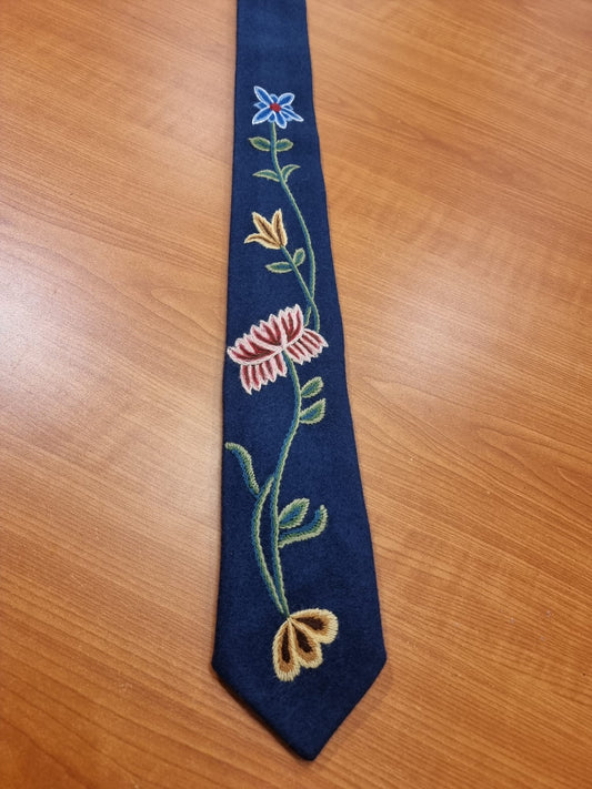 Slips - Nordlandsbunad