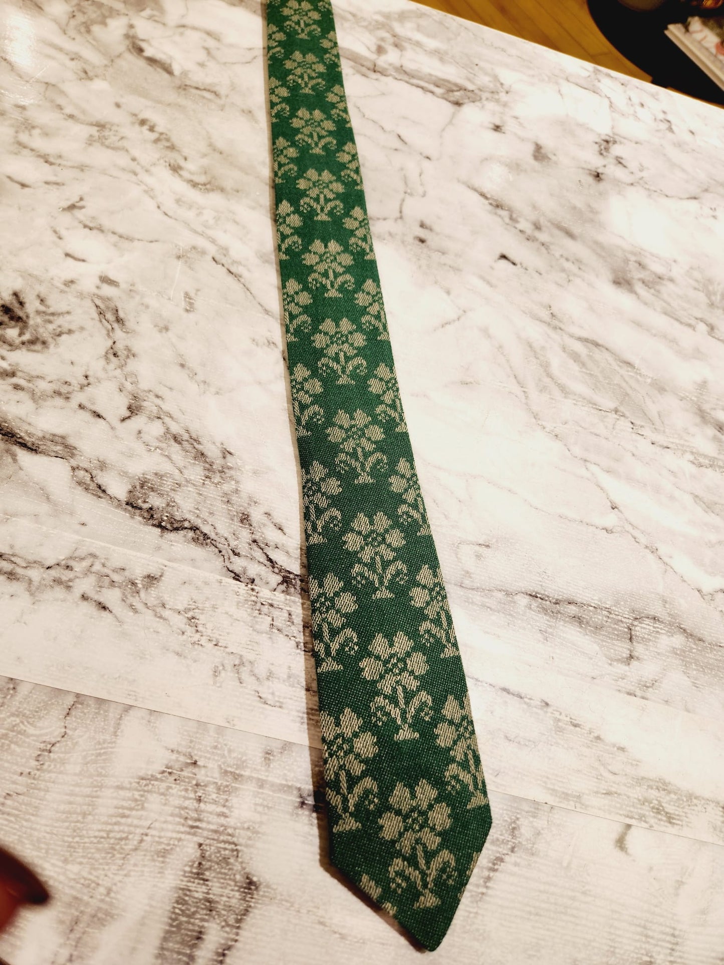 Slips - Trønderbunad