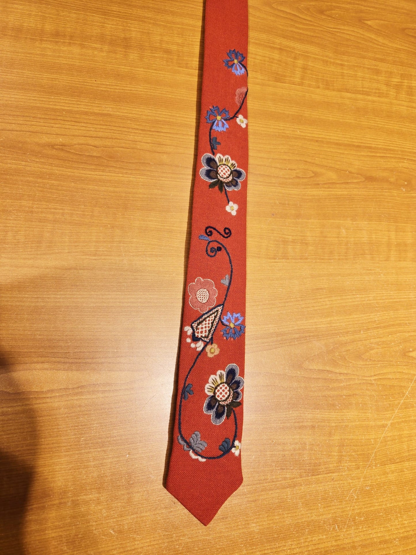 Slips - Bolsøybunad (To-skaft/Rød)